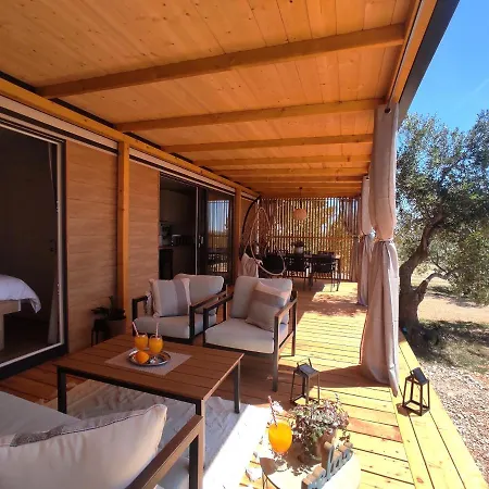 مكان تخييم Zen Zone Premium Mobile