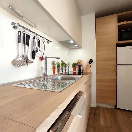 Campsite Zen Zone Premium Mobile